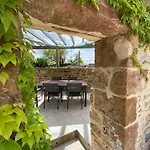 Les Caselles, Et D'hôtes Saint-Beauzely