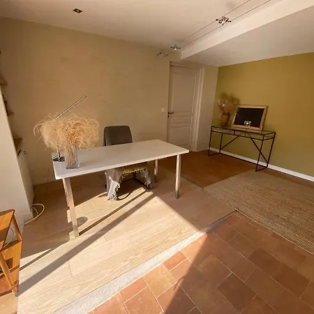 Les Caselles - Gite, Table Et D'hotes Pensión Saint-Beauzely