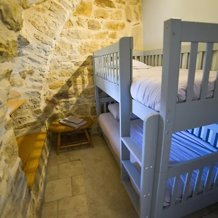 Les Caselles - Gite, Table Et D'hotes 4*
