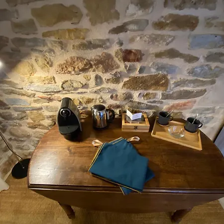 Les Caselles - Gite, Table Et D'hotes Pensión Saint-Beauzely