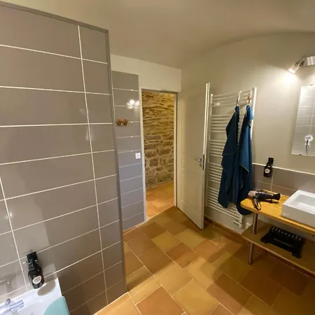 Les Caselles - Gite, Table Et D'hotes