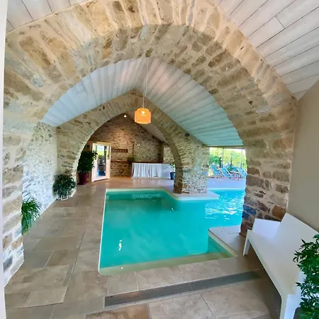 Guest house Les Caselles, Et 4*