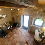 Pensionat Les Caselles - Gite, Table Et D'hotes 4*