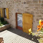 Pensionat Les Caselles - Gite, Table Et D'hotes Saint-Beauzely