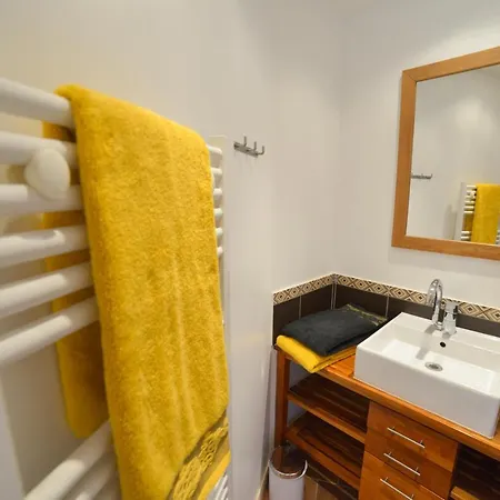 Les Caselles - Gite, Table Et D'hotes 4*