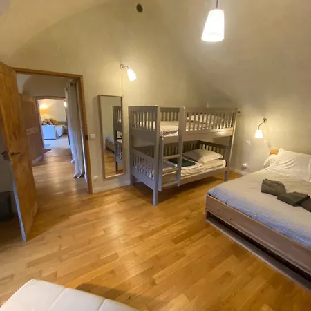 게스트하우스 Les Caselles - Gite, Table Et D'hotes