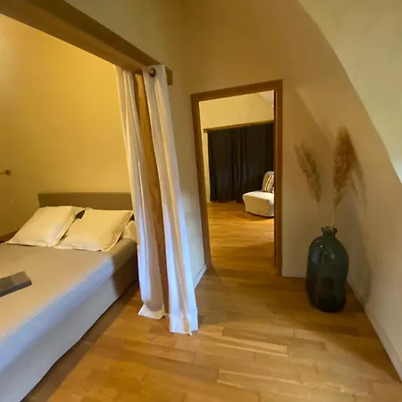 Les Caselles - Gite, Table Et D'hotes 4*