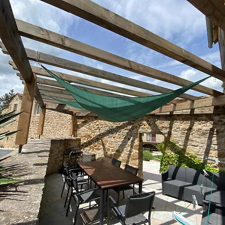 بيت ضيافة Les Caselles, Et D'hotes Saint-Beauzely