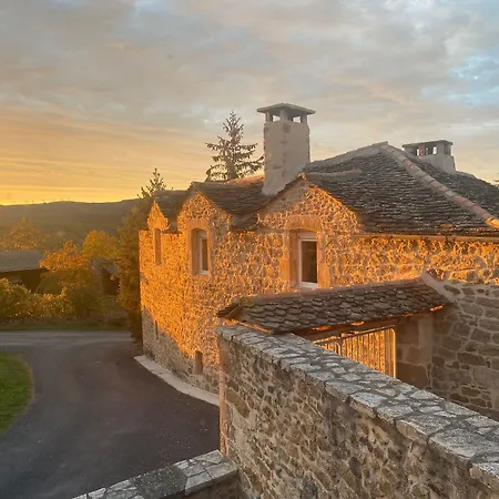 Affittacamere Les Caselles - Gite, Table Et D'hotes 4*