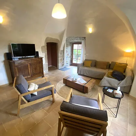 Affittacamere Les Caselles - Gite, Table Et D'hotes