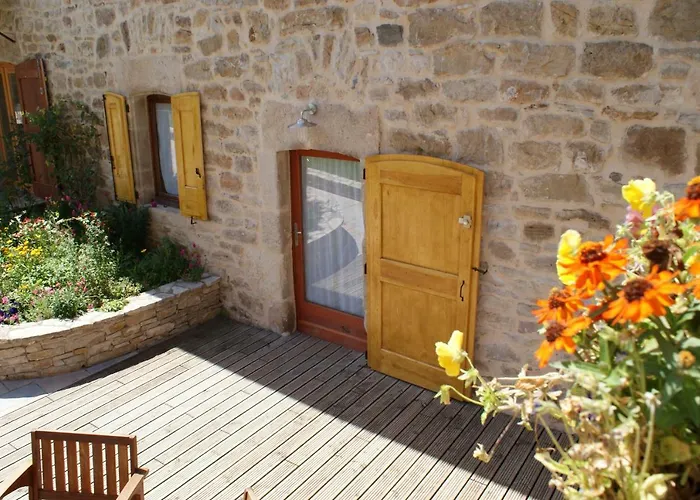 Penzion Les Caselles - Gite, Table Et Chambres D'Hotes Saint-Beauzely